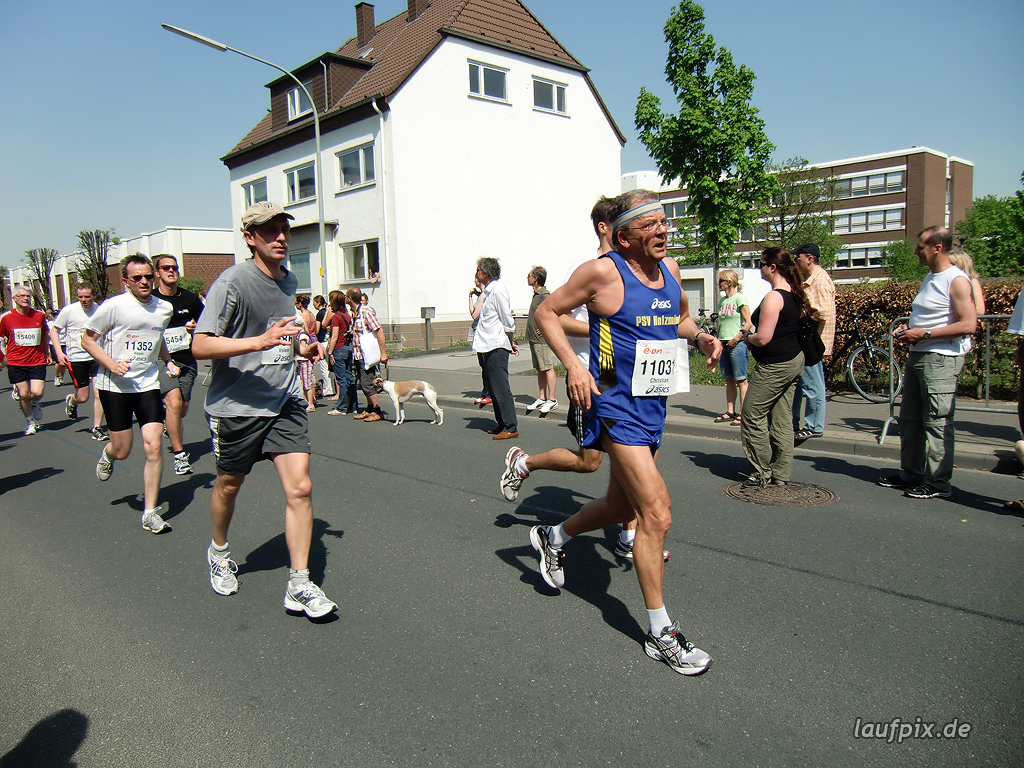 Paderborner Osterlauf 10km Ziel 2011 - 239